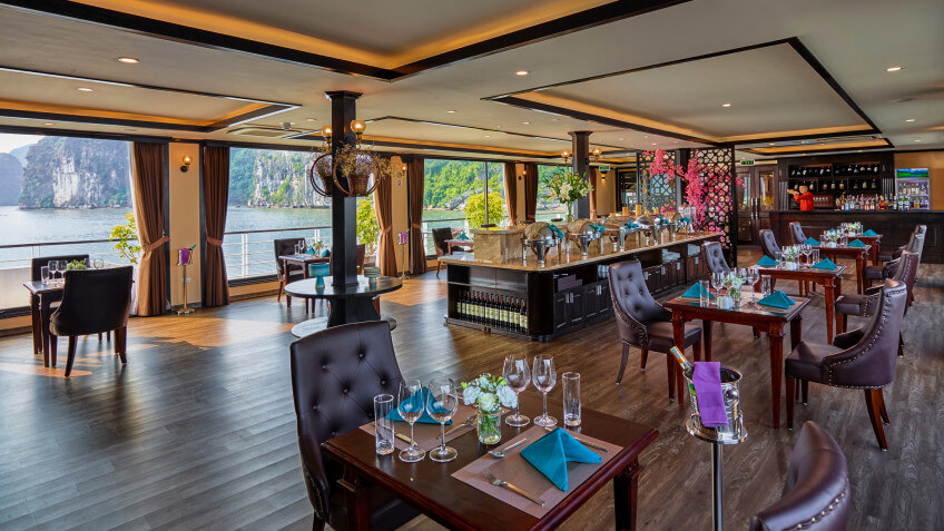 Mon Cheri Cruise - Restaurant