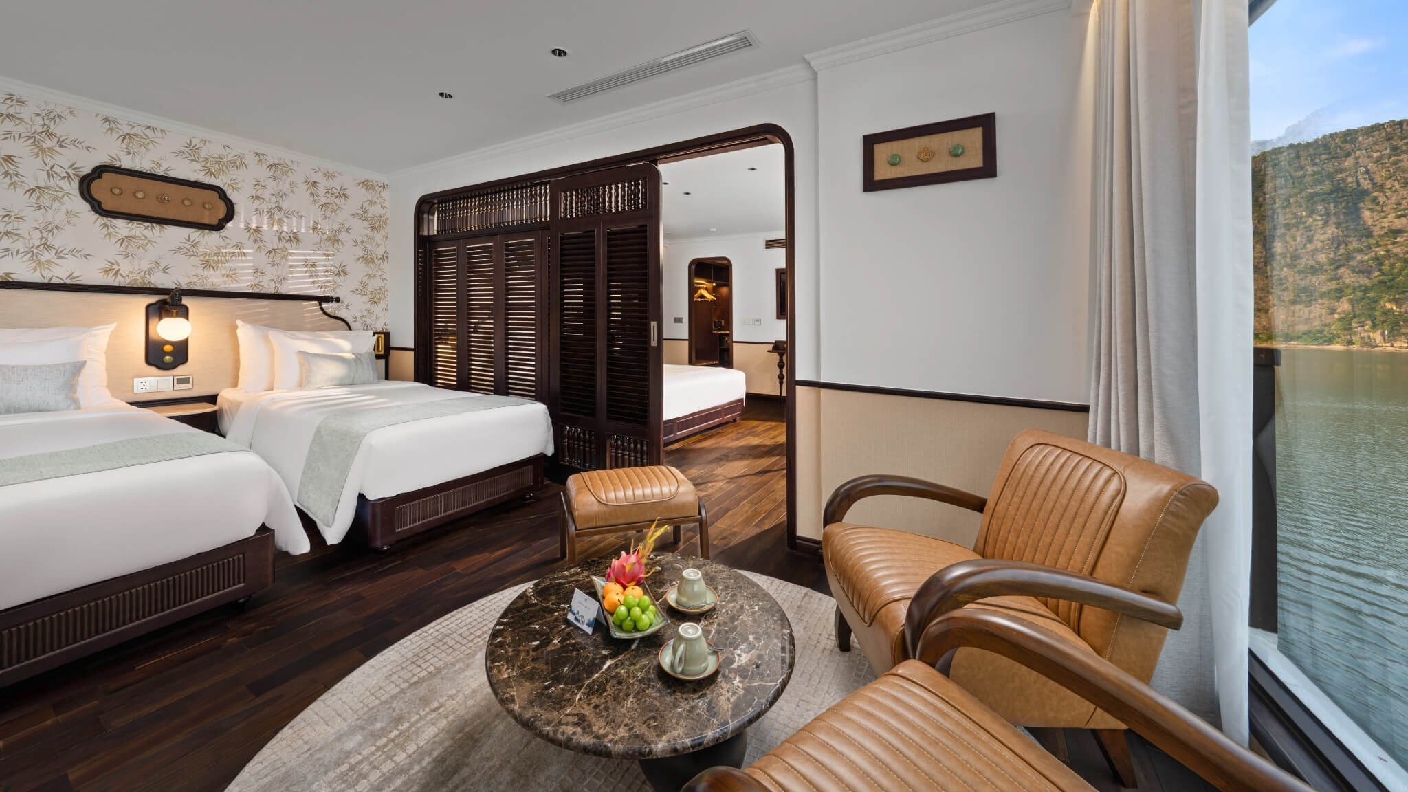 Lyra Grandeur Cruise - Sky Family Suite