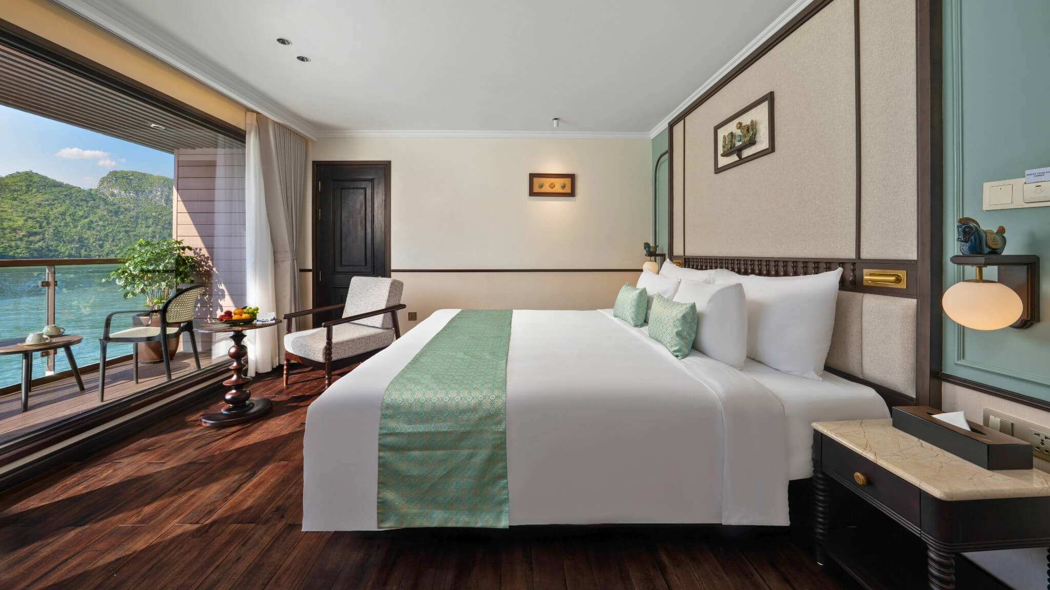 Lyra Grandeur Cruise - Sky Suite