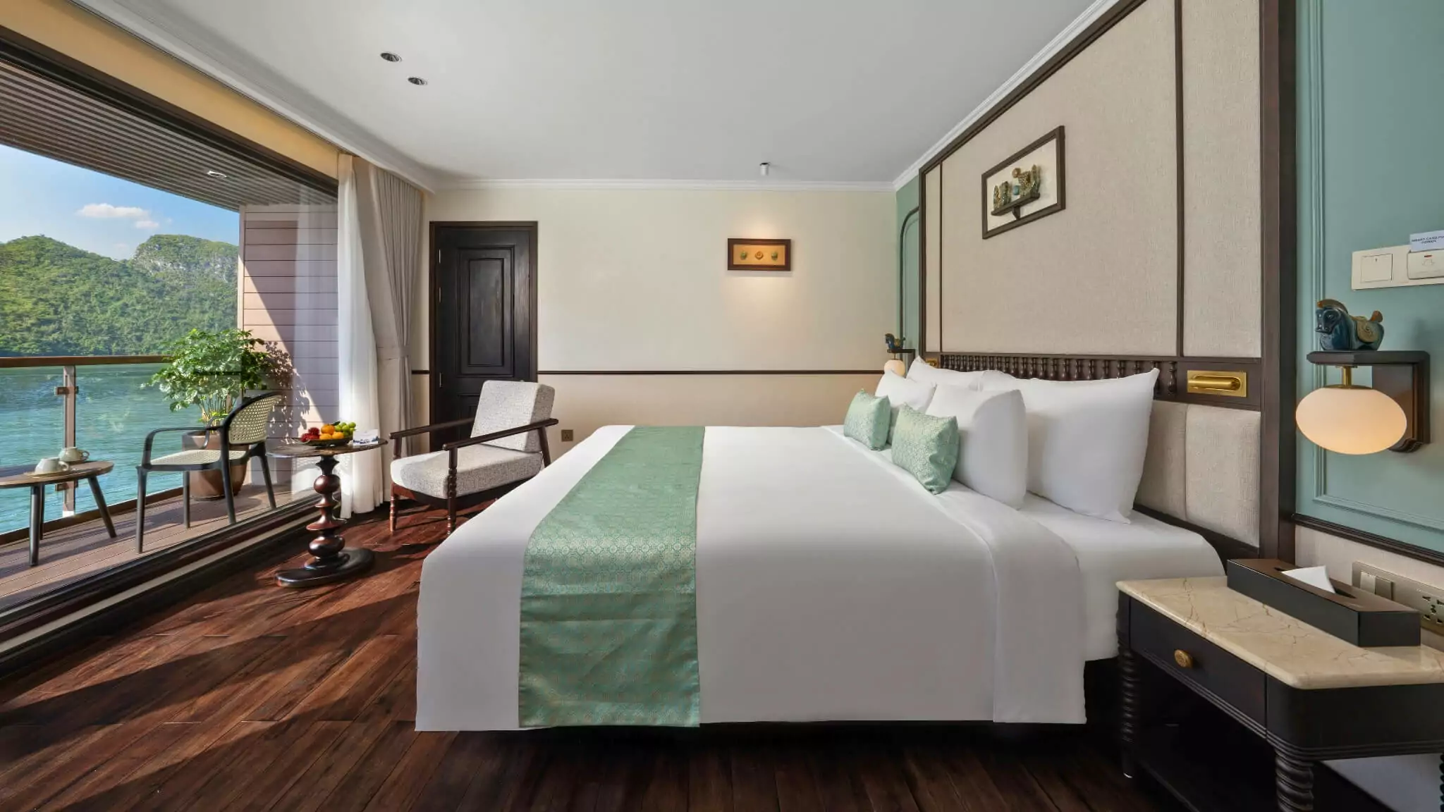Lyra Grandeur Cruise - Sky Suite