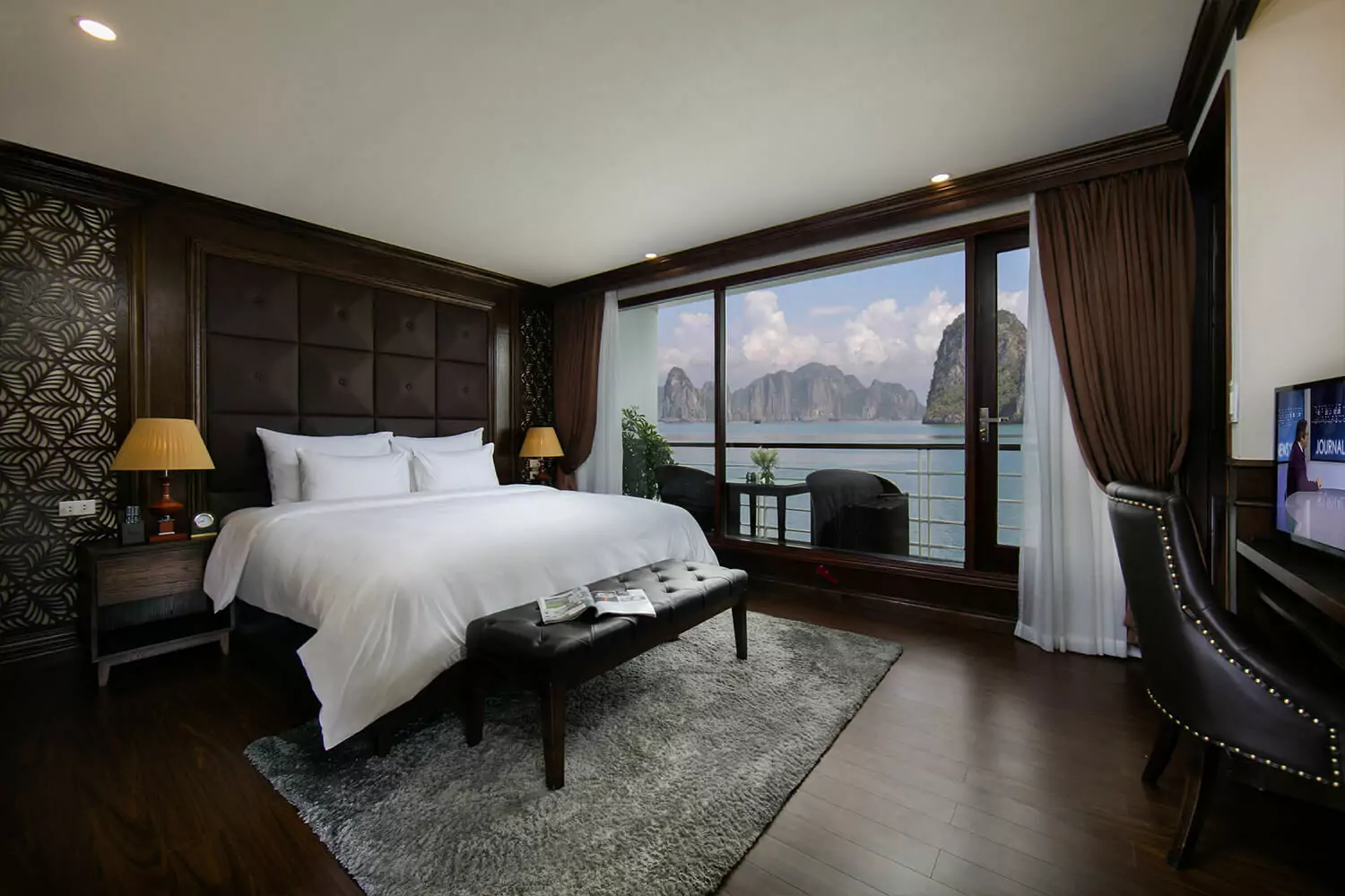 Mon Cheri Cruise - Elegance Suite Balcony 