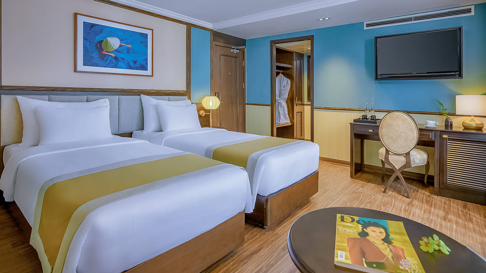 Capella Cruise - Oasis Suite 2