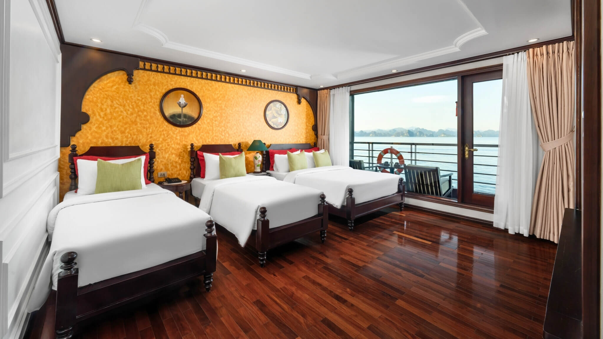 Cycad Cruise Bai Tu Long Bay - Family Balcony