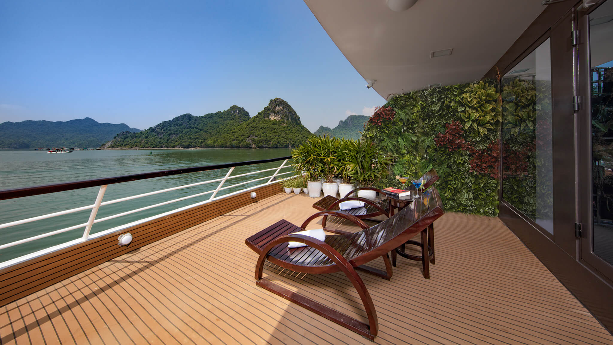 Scarlet Pearl Cruise - Onyx Pearl 3