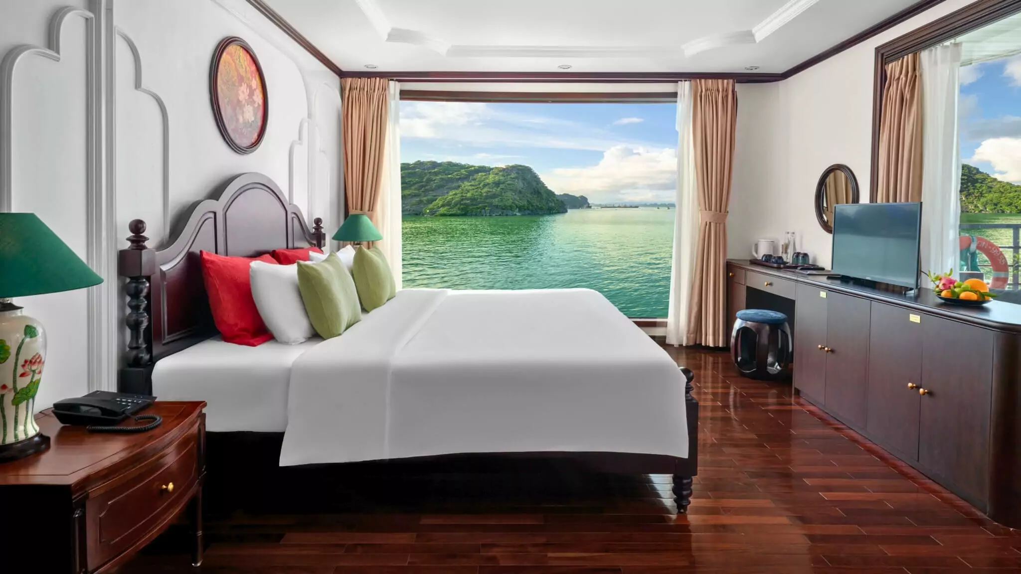 Cycad Cruise Bai Tu Long Bay - Ambassador Suite