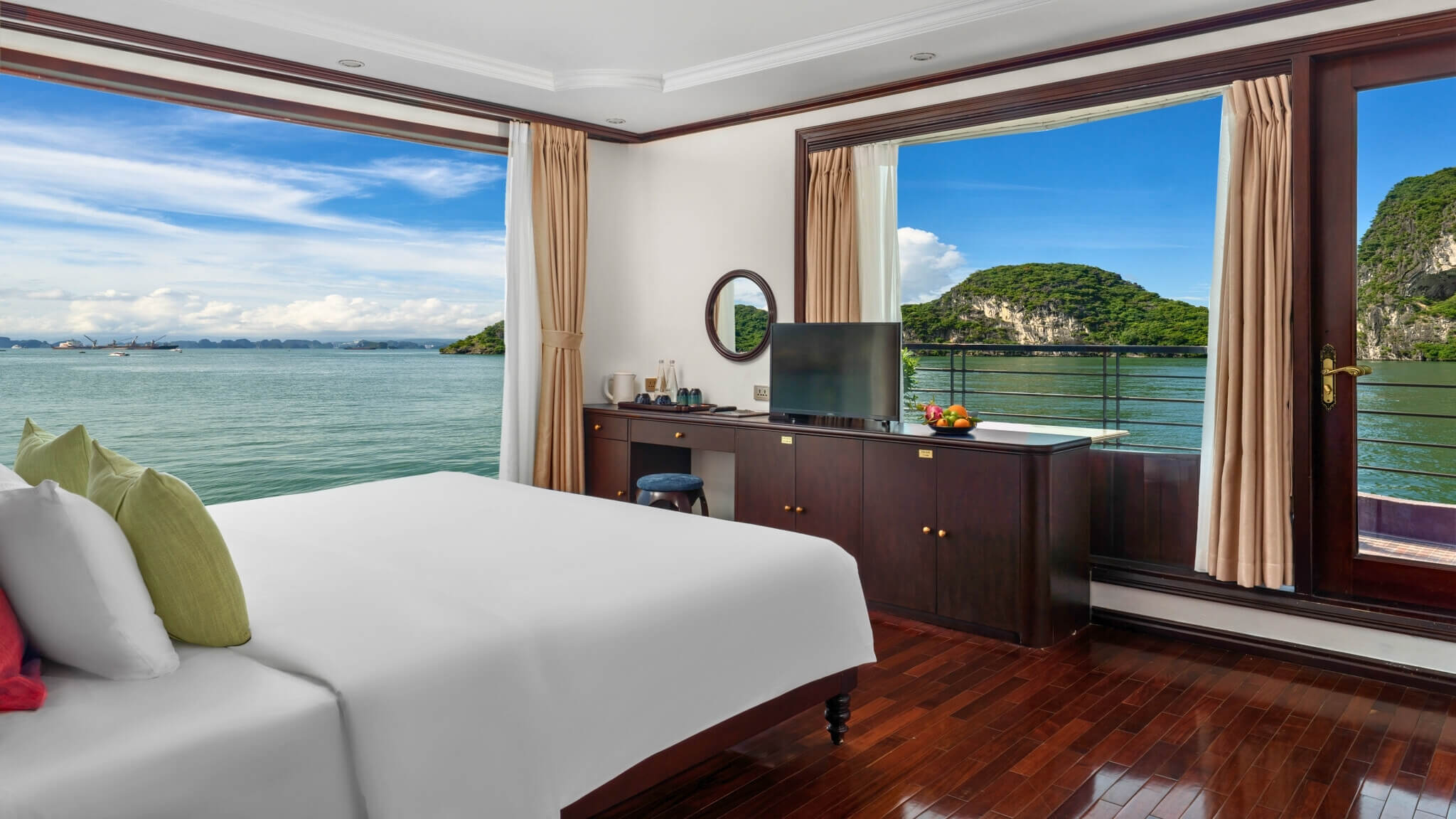 Cycad Cruise Bai Tu Long Bay - Ambassador Suite 2