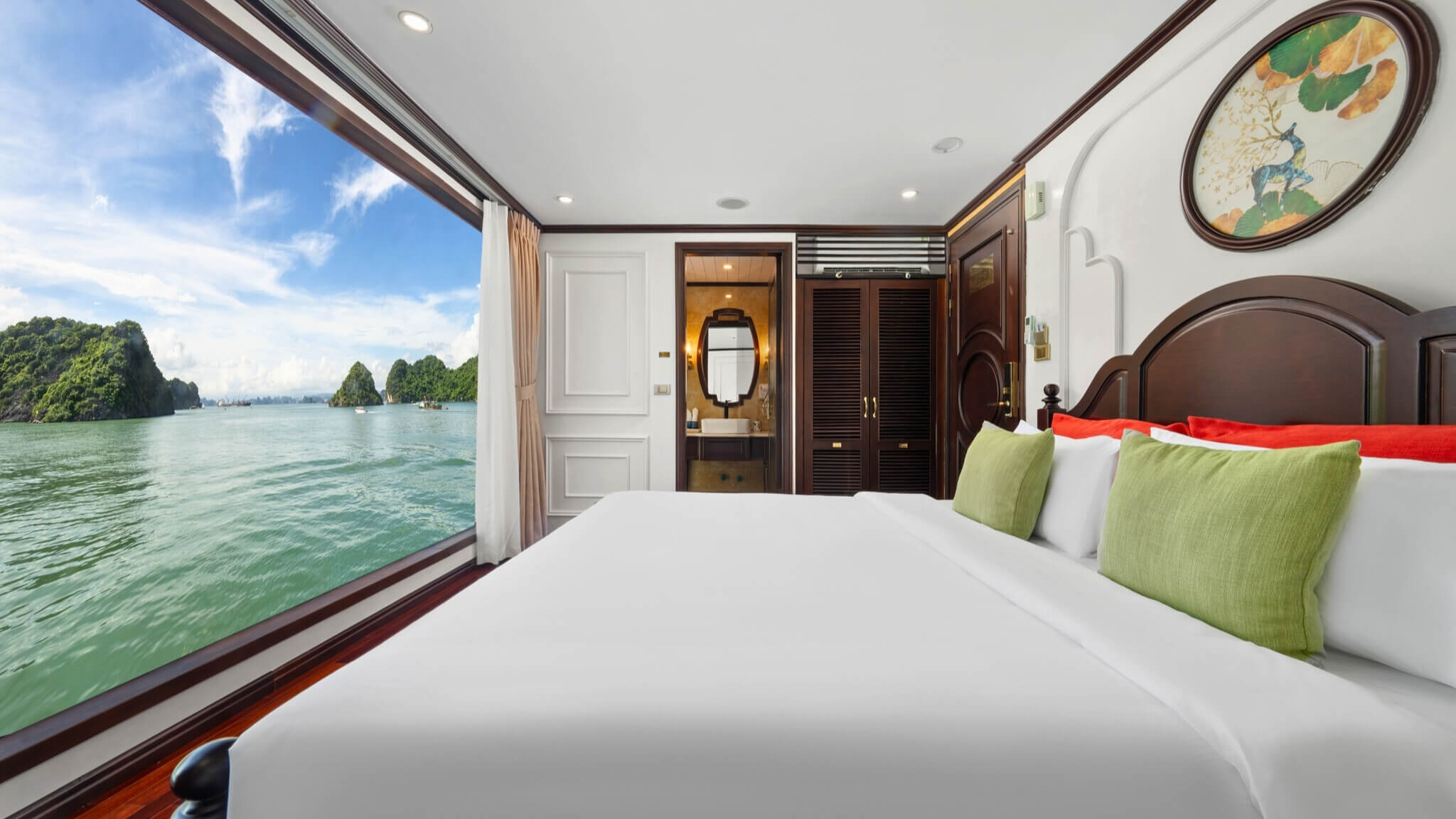 Cycad Cruise Bai Tu Long Bay - Deluxe Seaview 2