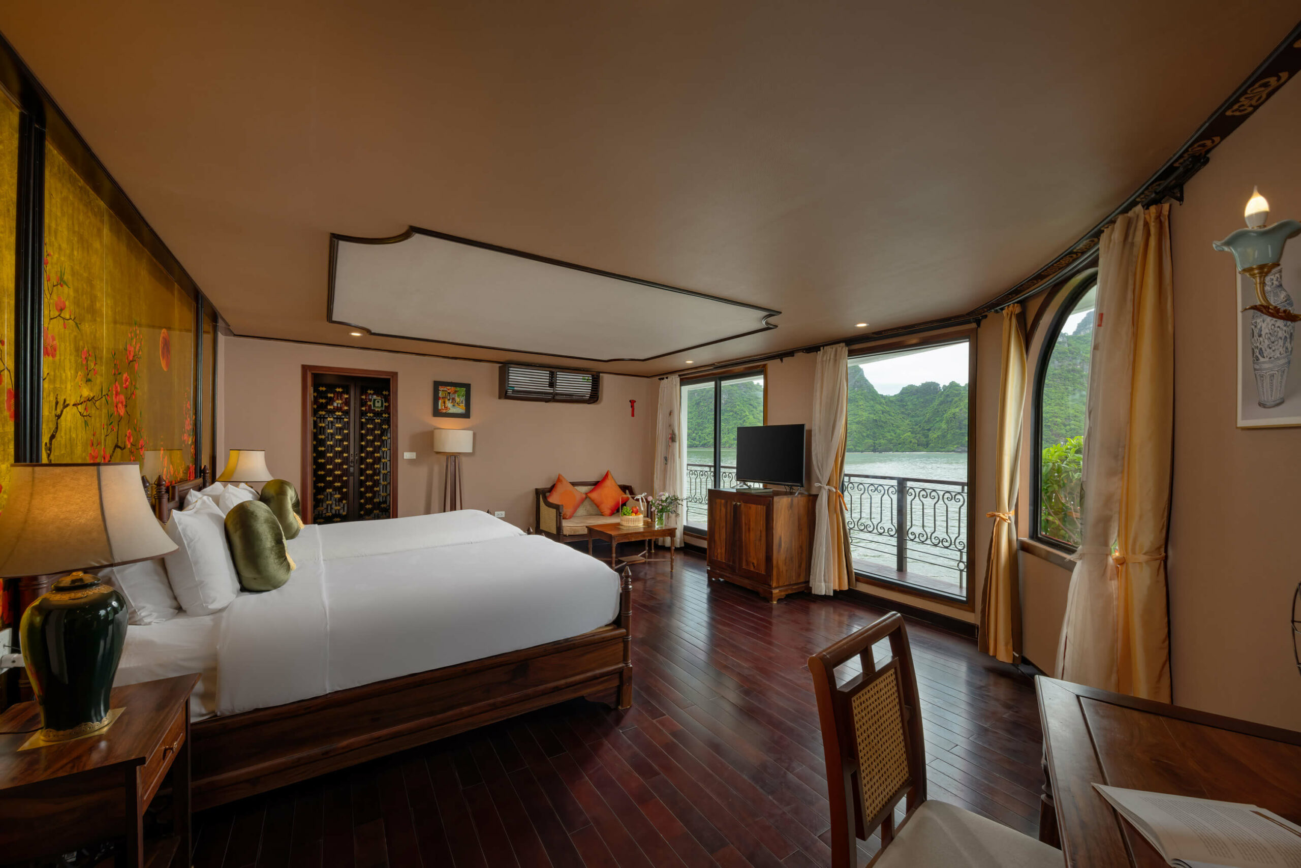 Indochine Cruise - Executive Suite 2