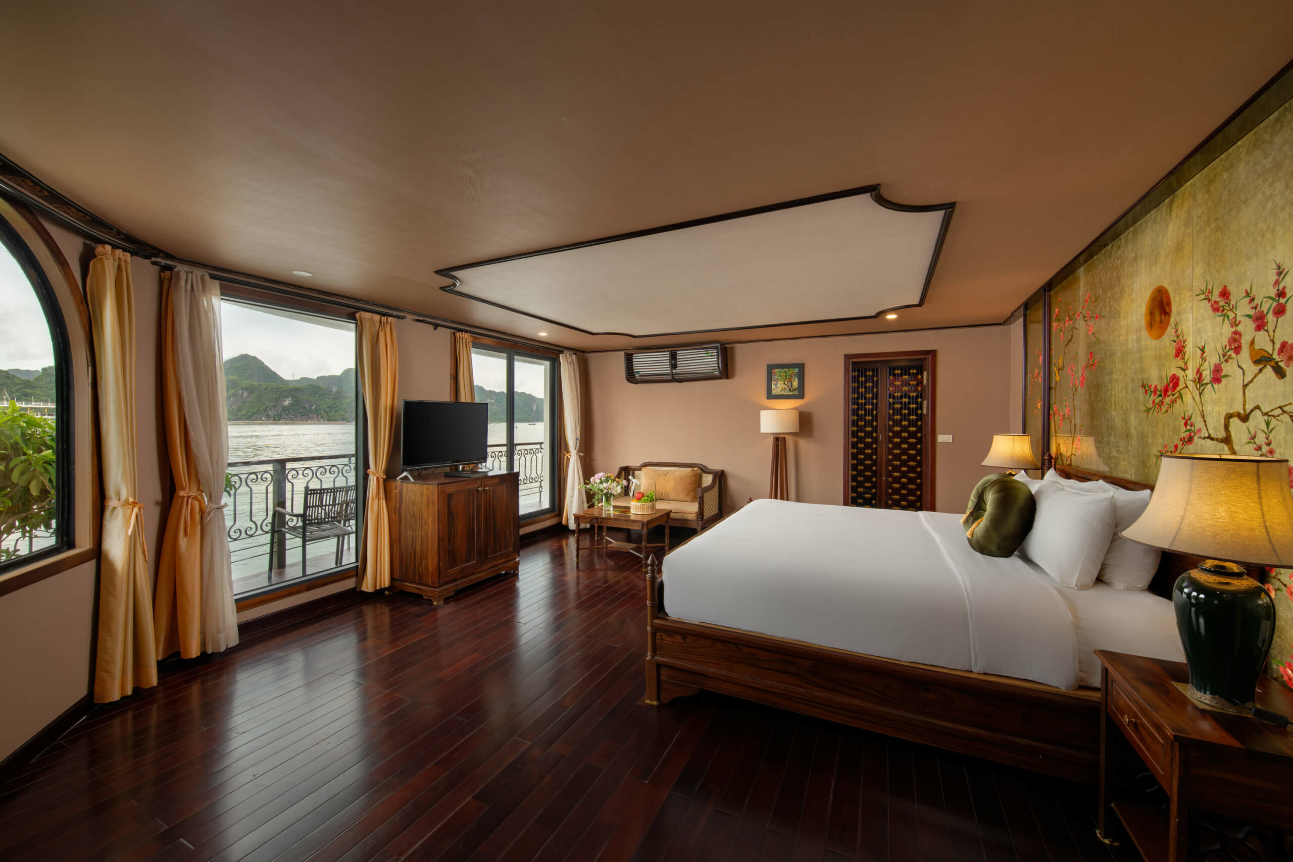 Indochine Cruise - Executive Suite 5