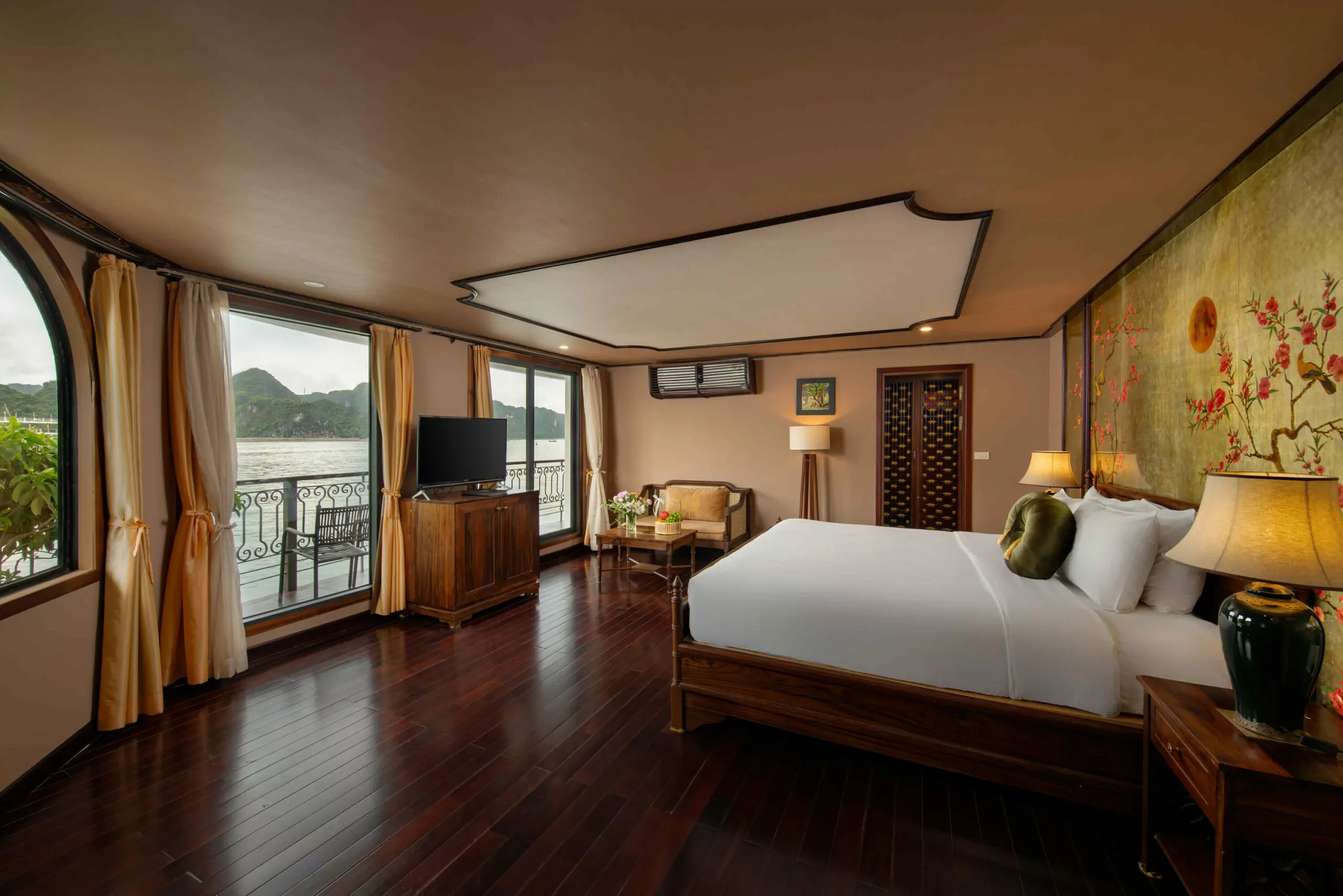 Indochine Cruise - Executive Suite 5