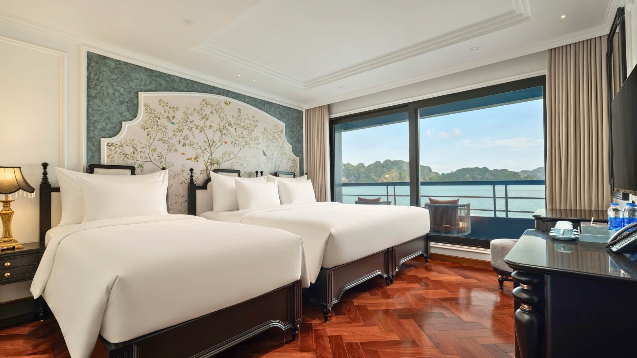 La Casta Star Cruise - Family Triple Room