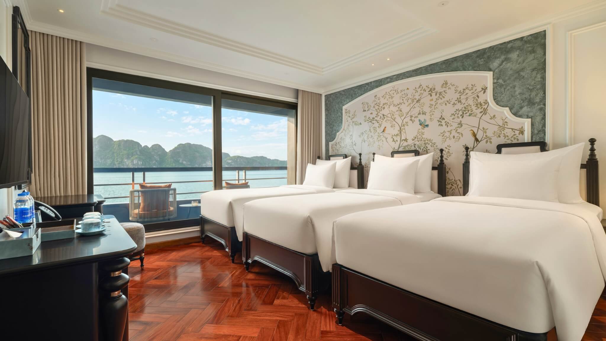 La Casta Star Cruise - Family Triple Room