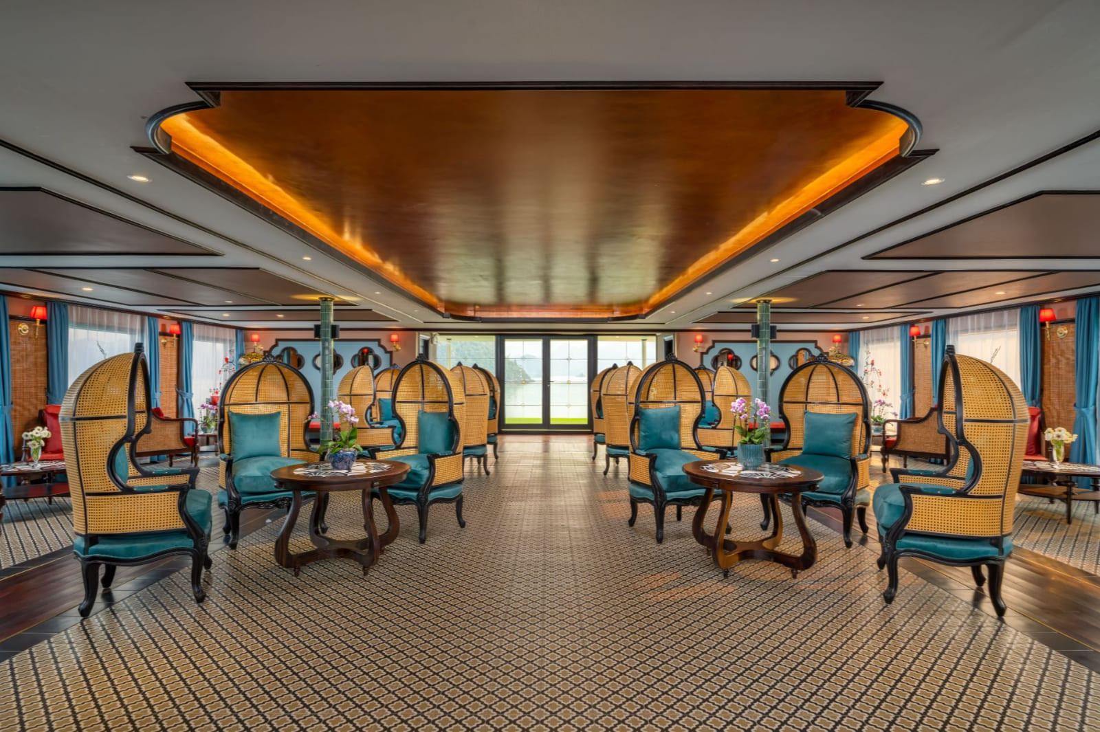 Cochinchine Lounge seating area on Indochine Grand Cruise