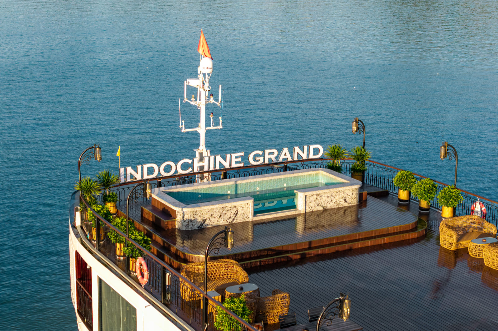 acuzzi Pool on the rooftop Sundeck of Indochine Grand Cruise