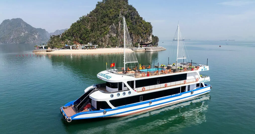 La Casta Daily Cruise sailing past Ti Top Island in Halong Bay
