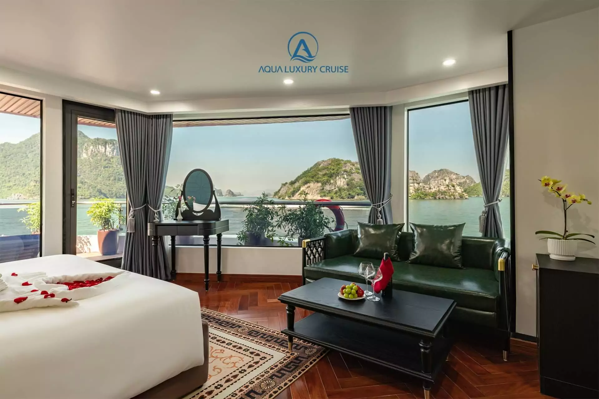 Aqua Luxury Cruise - Honeymoon Suite Terrace Cabin 4