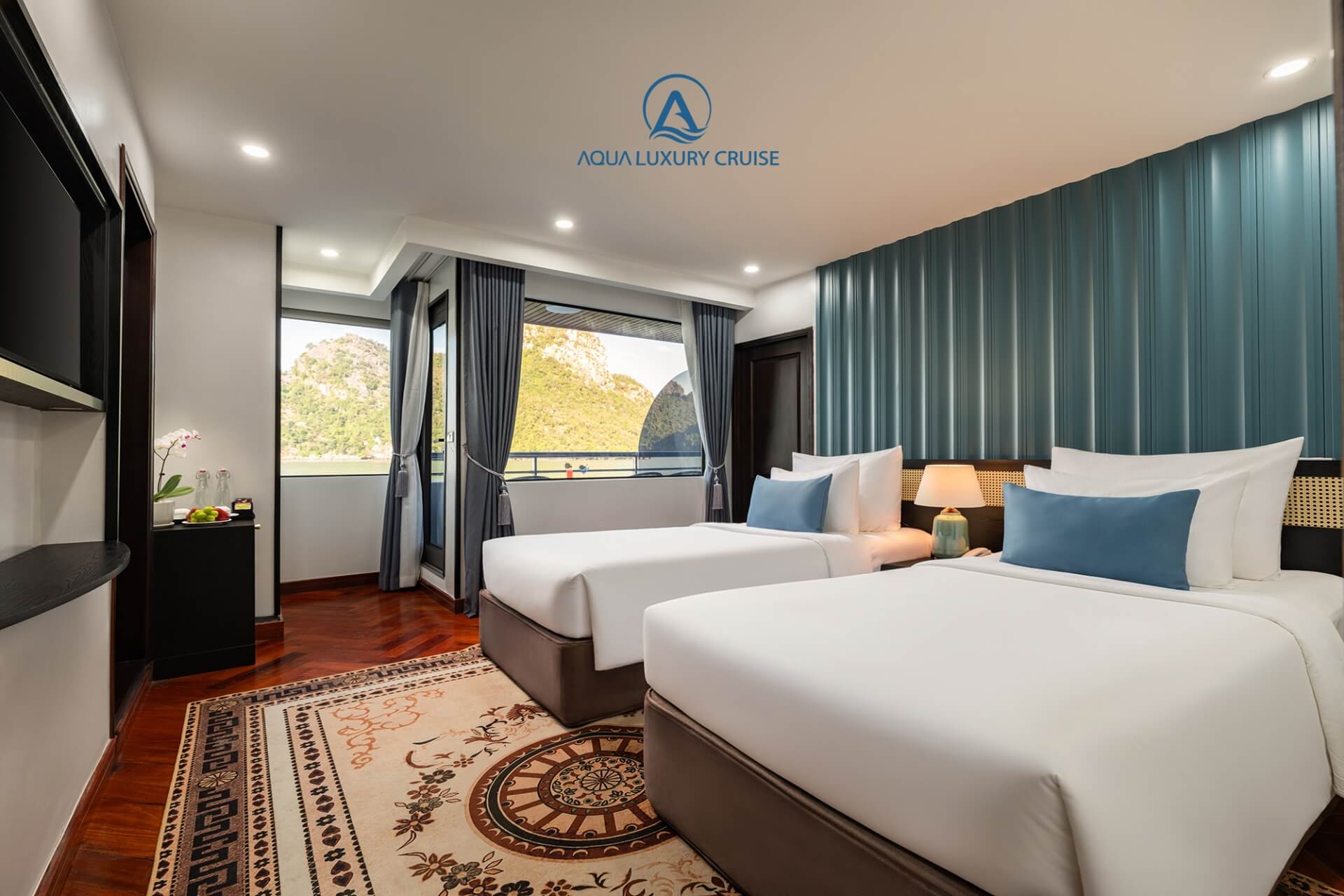 Aqua Luxury Cruise - Junior Suite Balcony Cabin 2