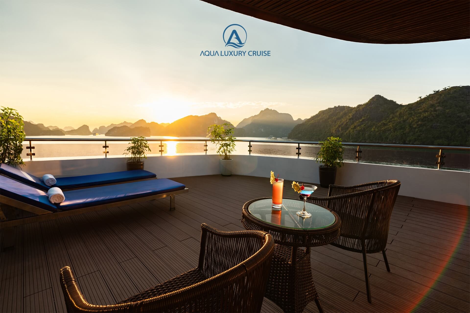 Aqua Luxury Cruise - King Suite Terrace Cabin 6