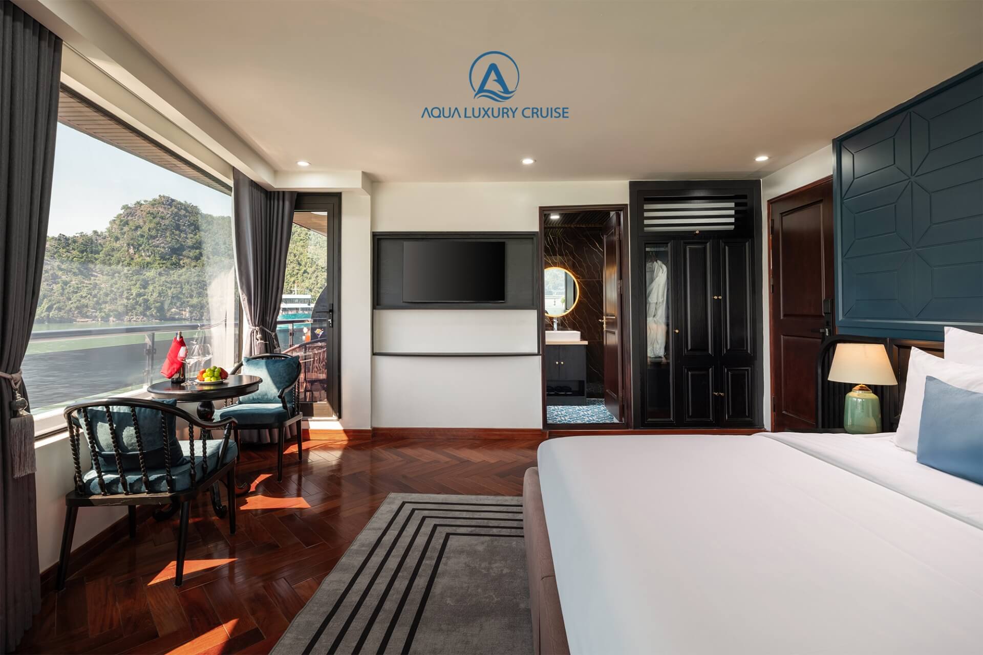 Aqua Luxury Cruise - Queen Suite Balcony Cabin 2