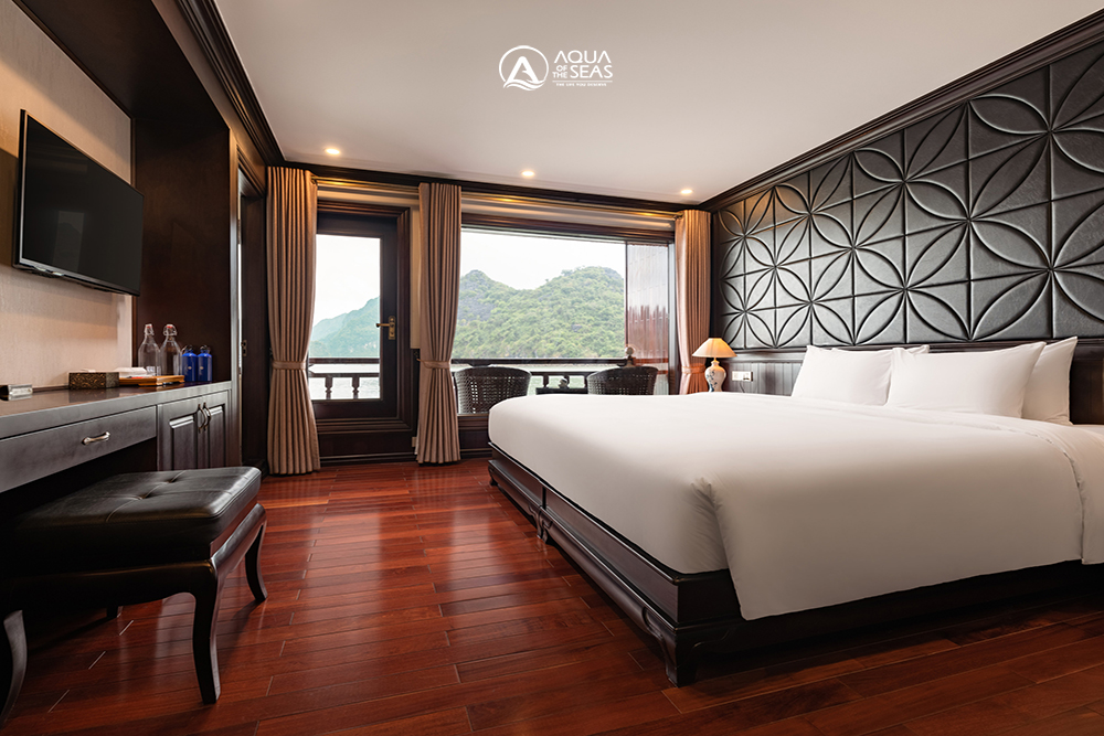 Aqua of the Seas Cruise - Aqua Junior Suite Cabin
