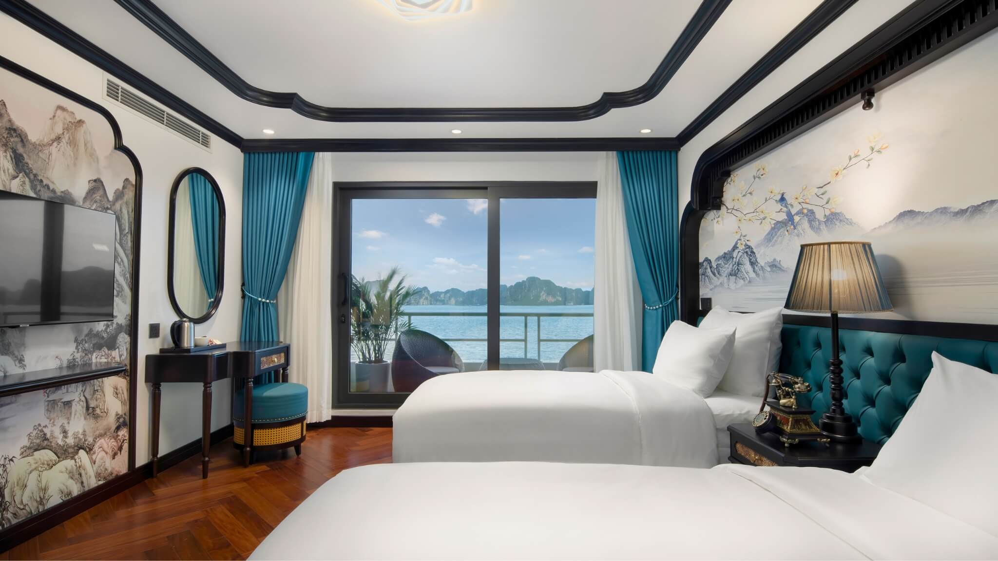Catherine Cruise - Premier Suite (3rd Deck)