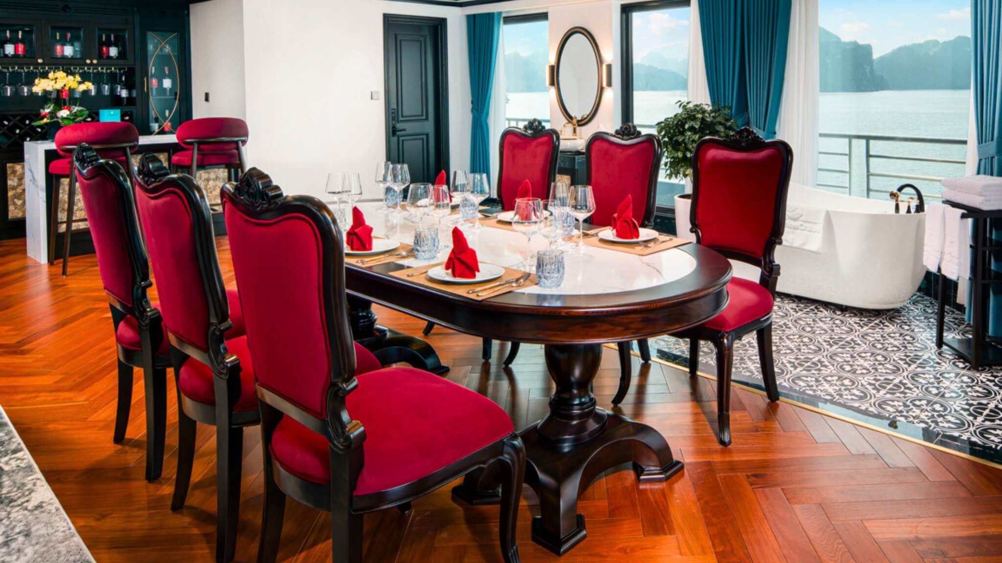 Catherine Cruise - Villa President Suite 3