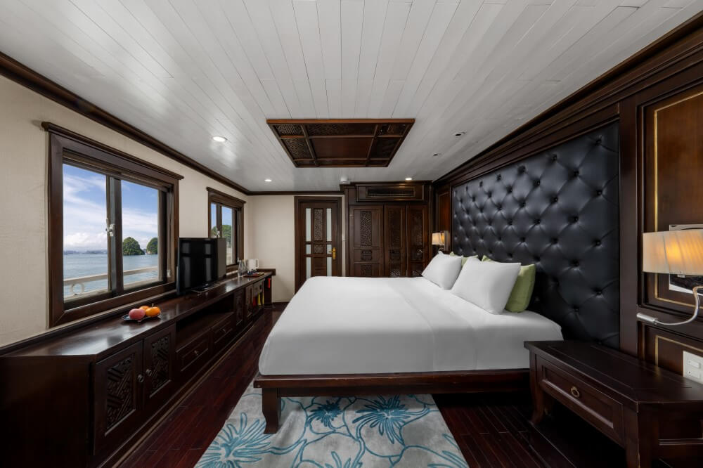 Garden Peak Cruise - Premium Executive balcony suite 2