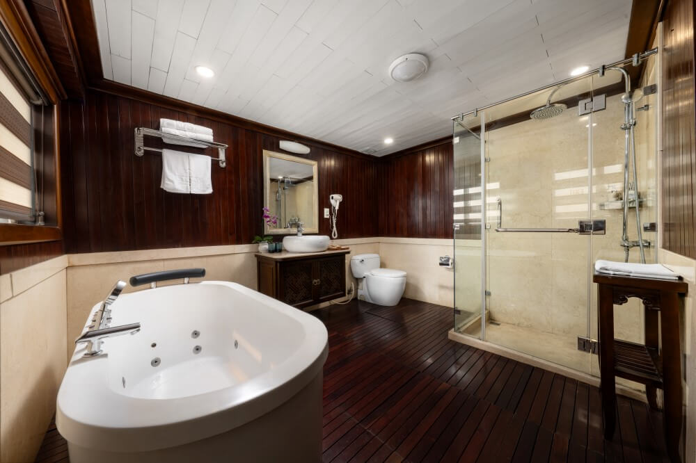 Garden Peak Cruise - Premium Executive balcony suite 4