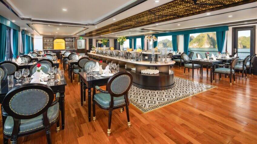 Aspira Cruise restaurant and dining room with bay view