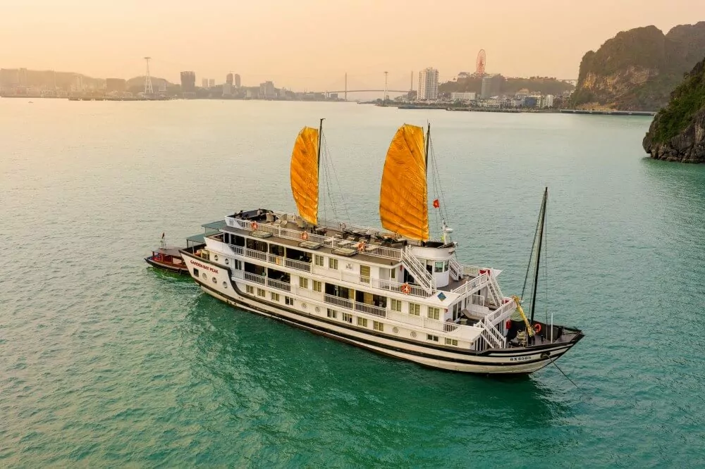 Garden Peak Cruise Halong Bay