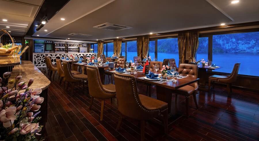 Interior view of the restaurant on La Pandora Cruise