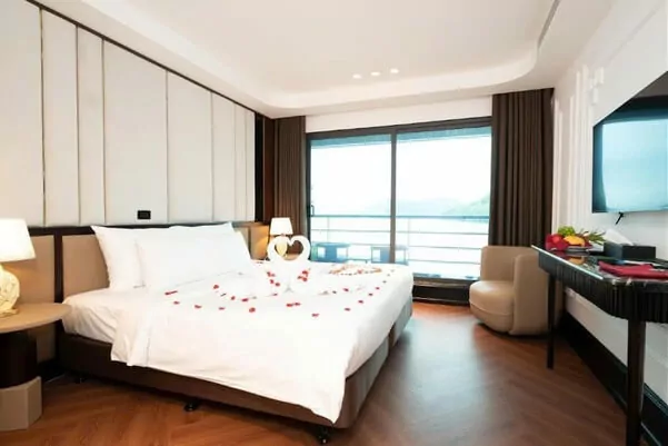 Celina of the Sea Cruise - Senior Balcony Suite 3