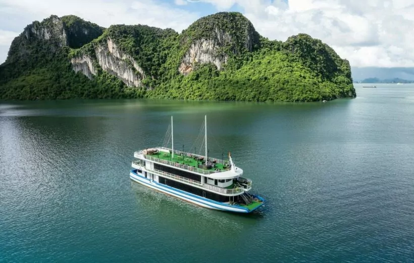 Carnival Day Cruise Halong Bay