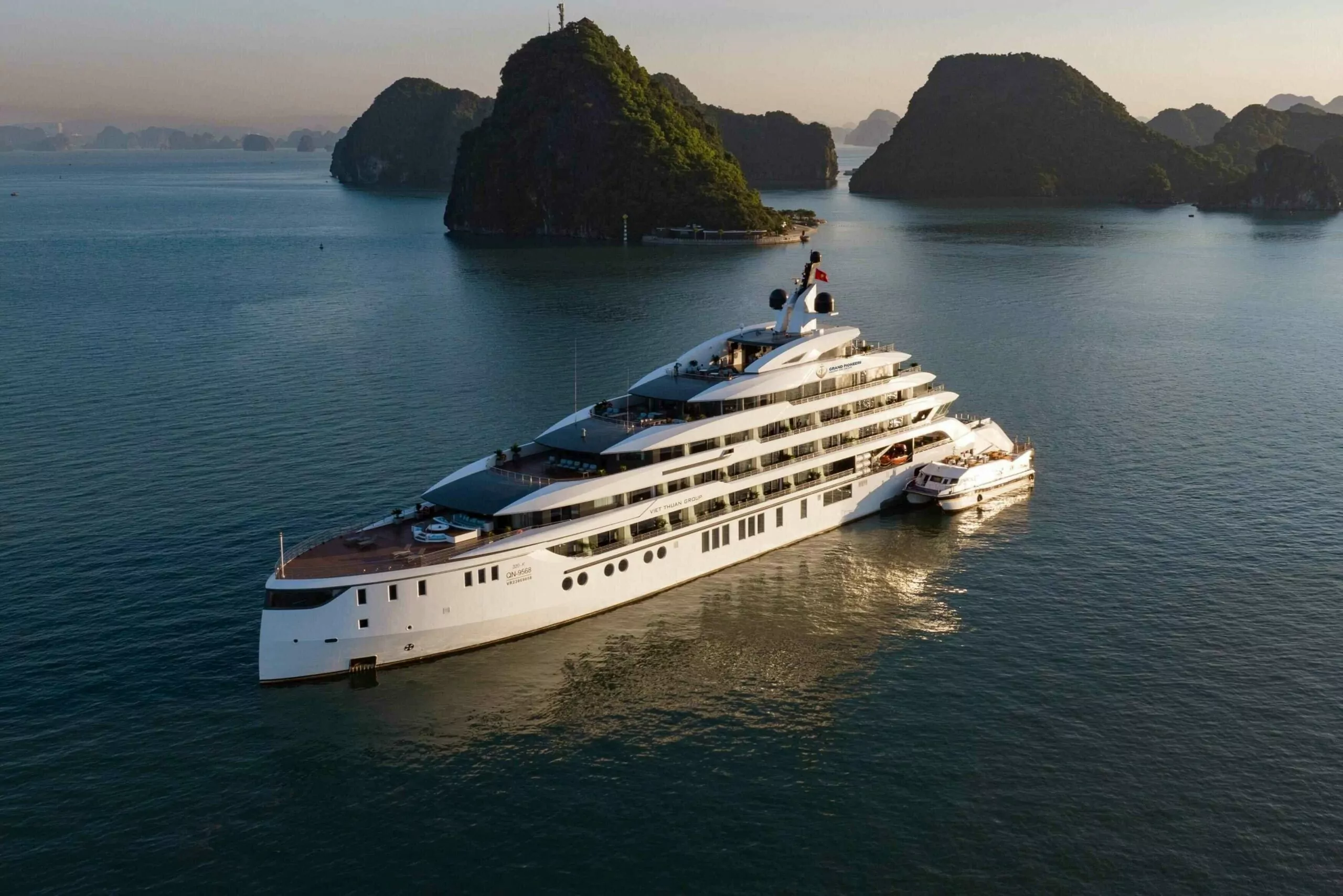 Grand Pioneers Cruise Halong Bay 1