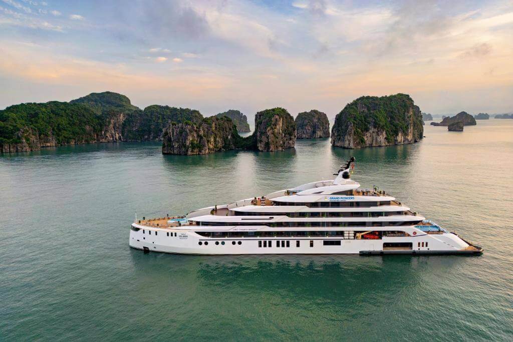 Grand Pioneers Cruise Halong Bay 1 Side Profile Infinity Pool Deck