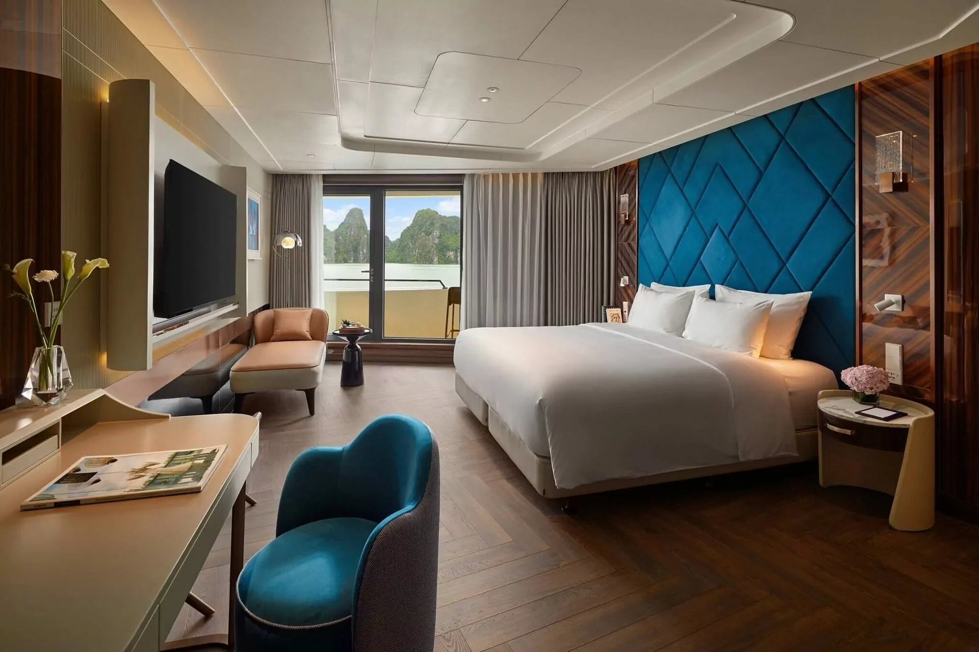 Signature Suite with Bayview bathtub aboard Grand Pioneers II Cruise Halong Bay