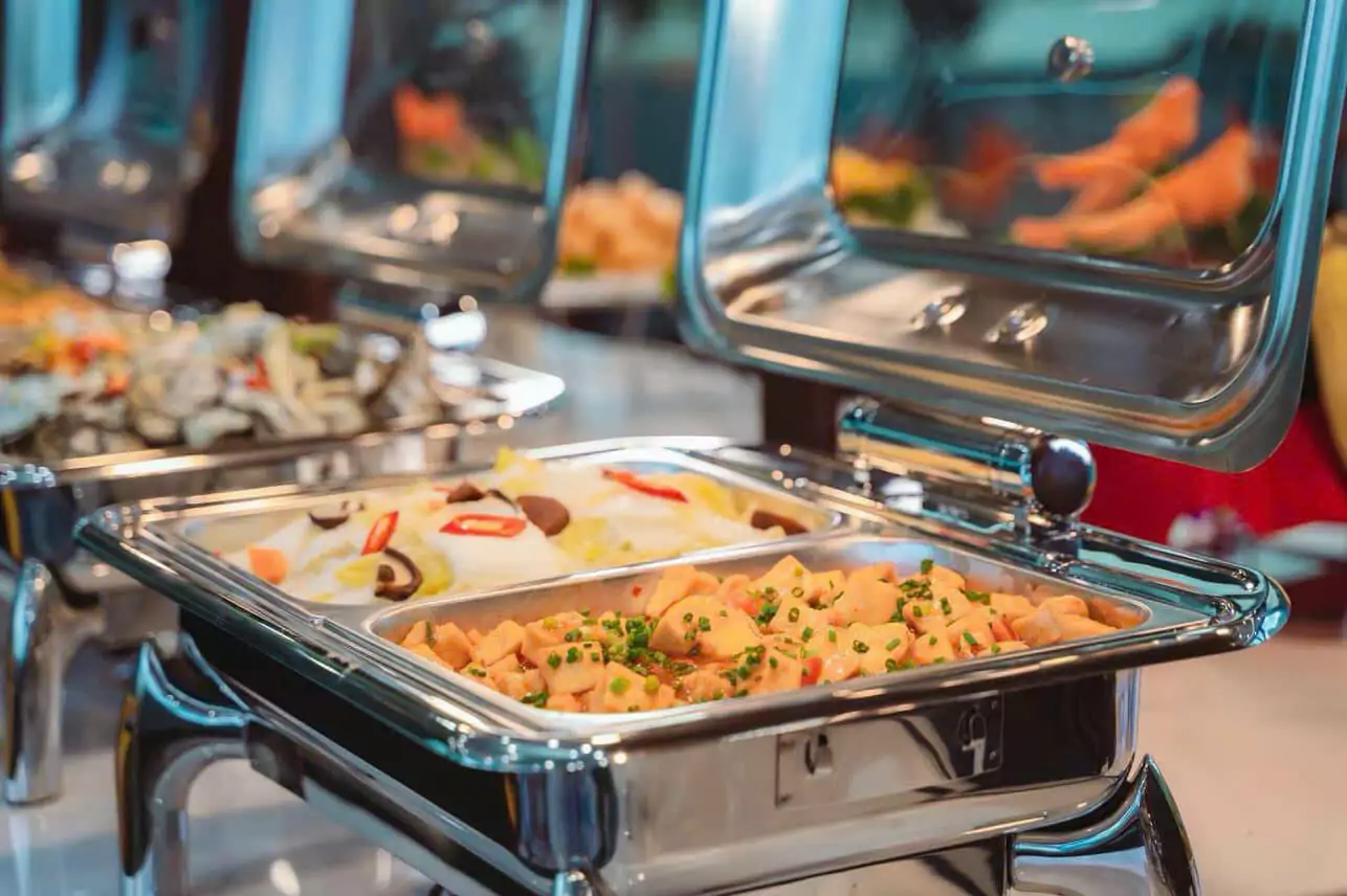 Hot buffet dishes