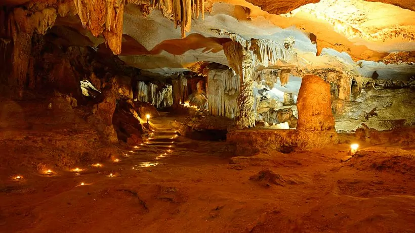 Thien Canh Son Cave