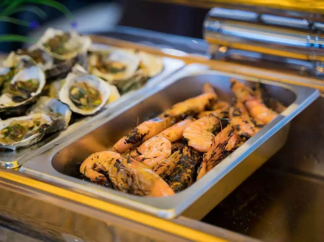 Vera Day Cruise – Buffet lunch grilled seafood