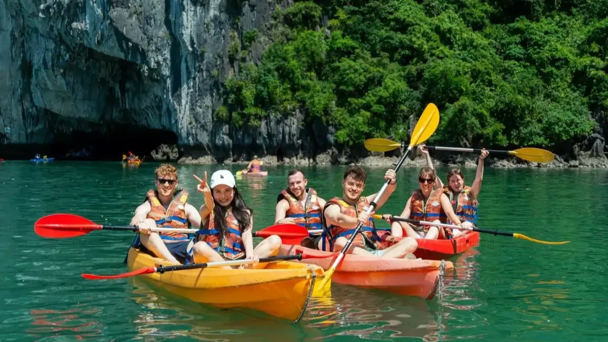 Cap La Island's secluded sandy beach in the Cong Do area — ideal for kayaking and swimming, Bai Tu Long Bay Vietnam