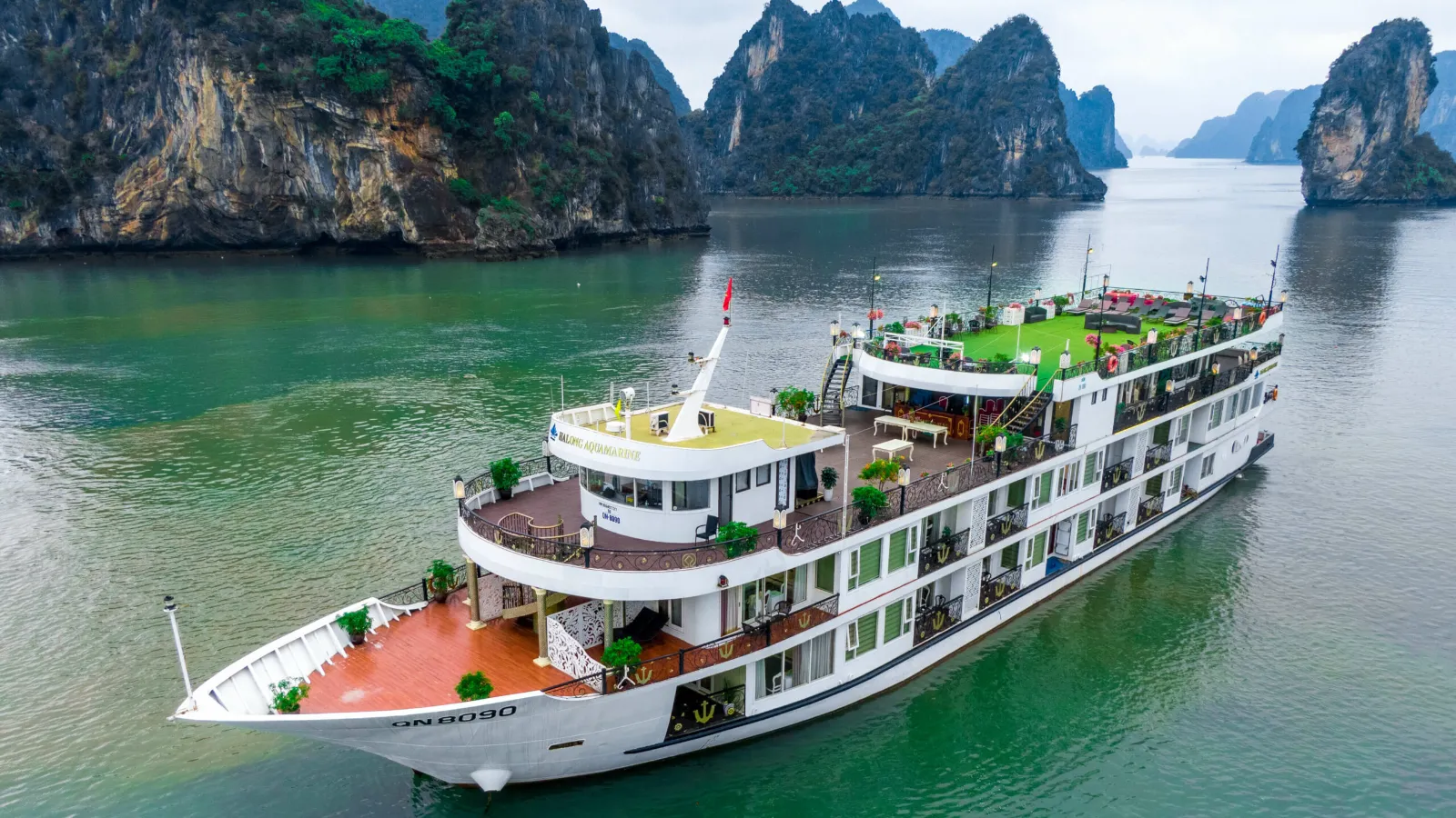 Halong Aquamarine Cruise Exterior View Side Angle