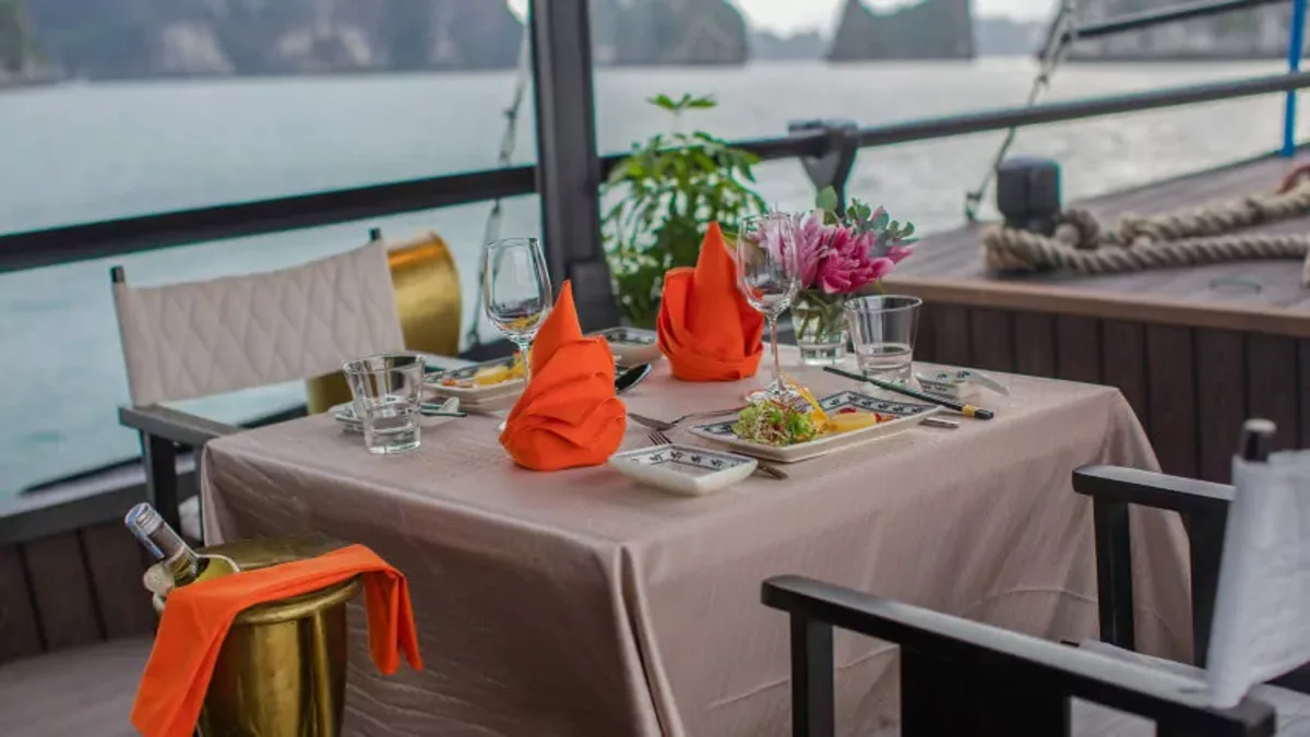Private dining table set on board L’amour Private Junk