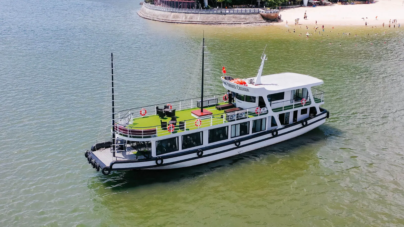 Halong Phoenix Day Cruise Panoramic View