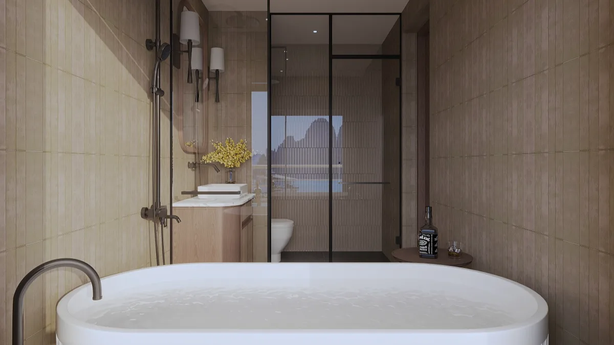 Bathtub and rain shower in the Ocean Premium Suite – Harmony Boutique Cruise