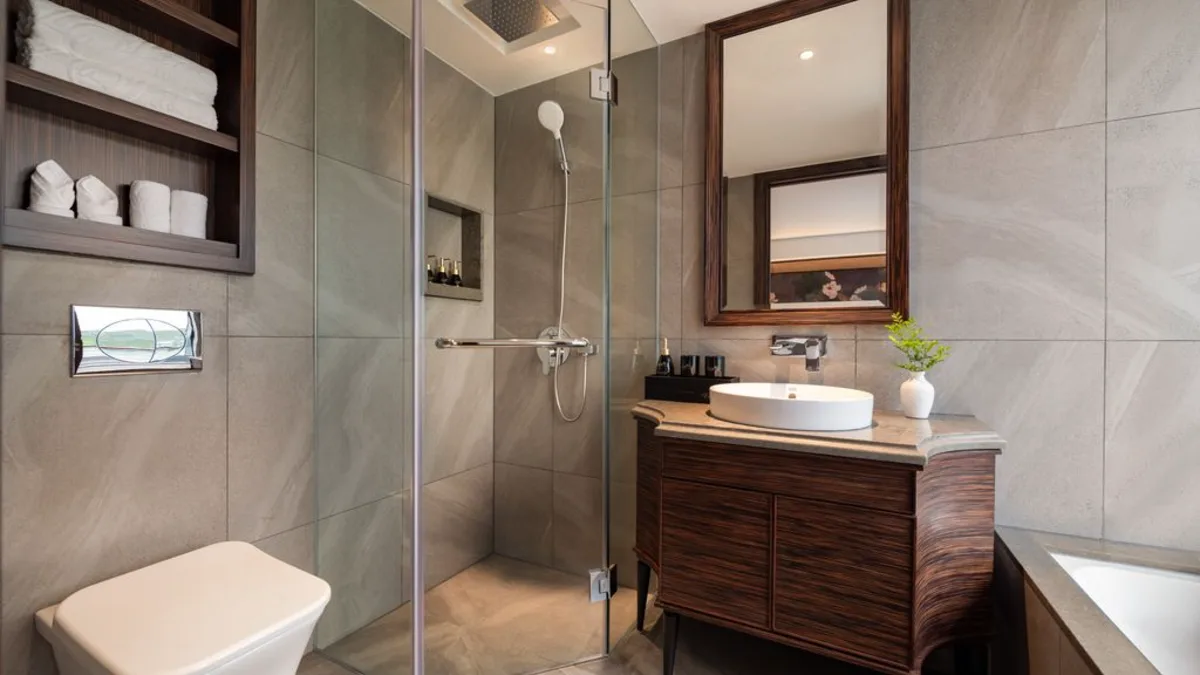 Shower in the Ocean View Connecting Suite on La SEN of the Bay Cruises