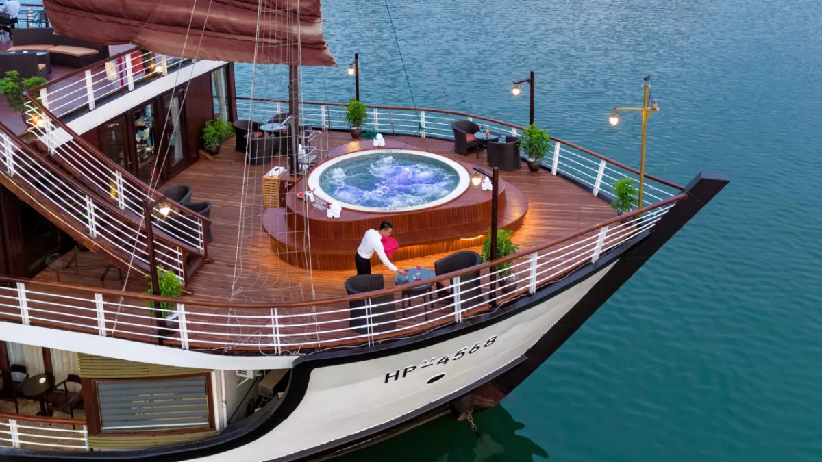 Orchid Luxury Cruise Halong Bay