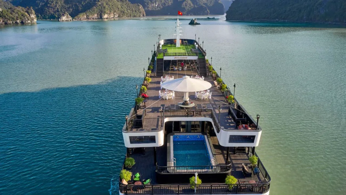 Rita Cruise Halong Bay Aerial Sundeck And Pool