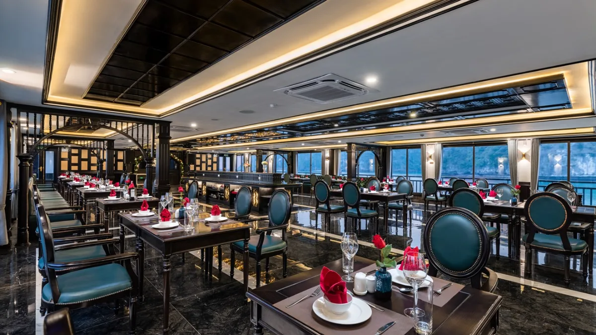 Rita Cruise Halong Bay – Lotus Restaurant with panoramic windows Lotus Restaurant with panoramic windows on Rita Cruise, Lan Ha Bay