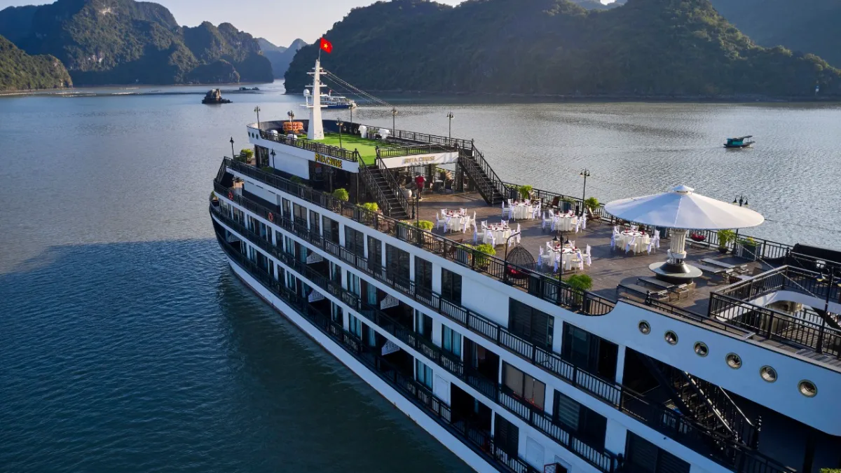 Rita Cruise Halong Bay Ship Exterior Side View