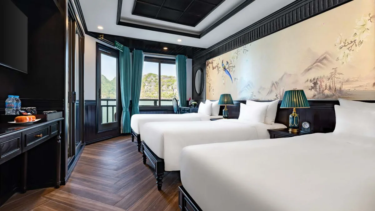 Rita Cruise Halong Bay – Triple cabin with three single beds